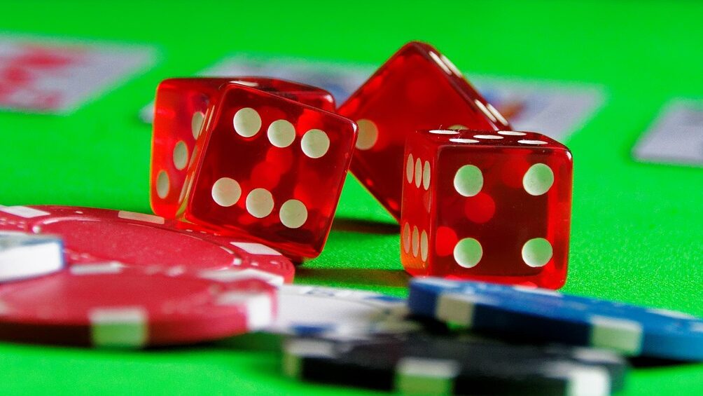 Couch Clubbing with Casino Vibes: A New Breed of Digital Entertainment